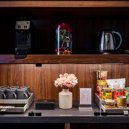 Walton Suites Sukhumvit Bangkok Kültér fotó